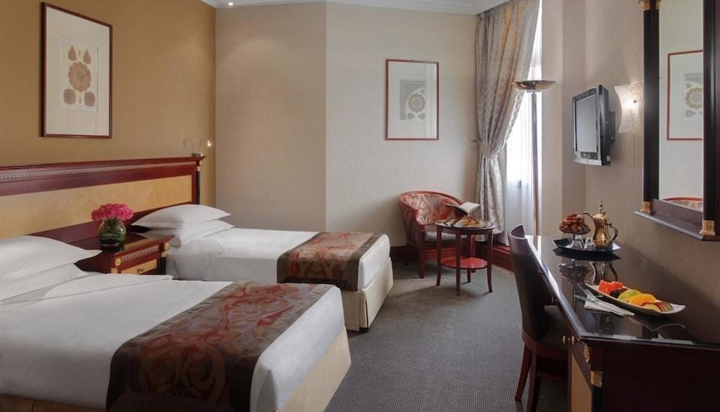 4-star Deluxe package — Shuhada Hotel Makkah room